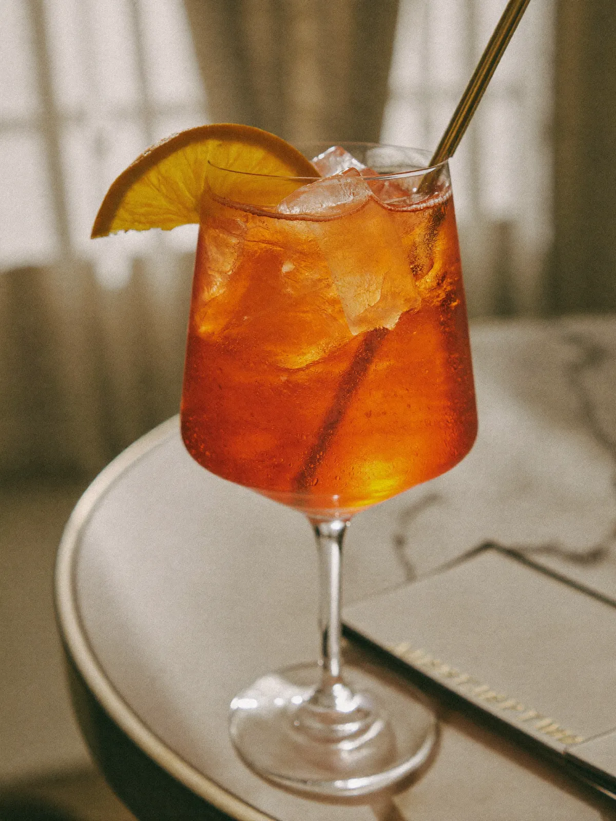 Aperol Spritz, servi dans son verre