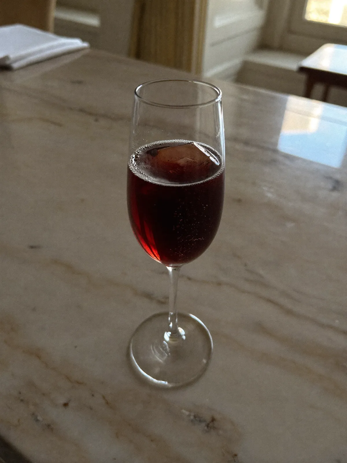 Kir Royale, servi dans son verre