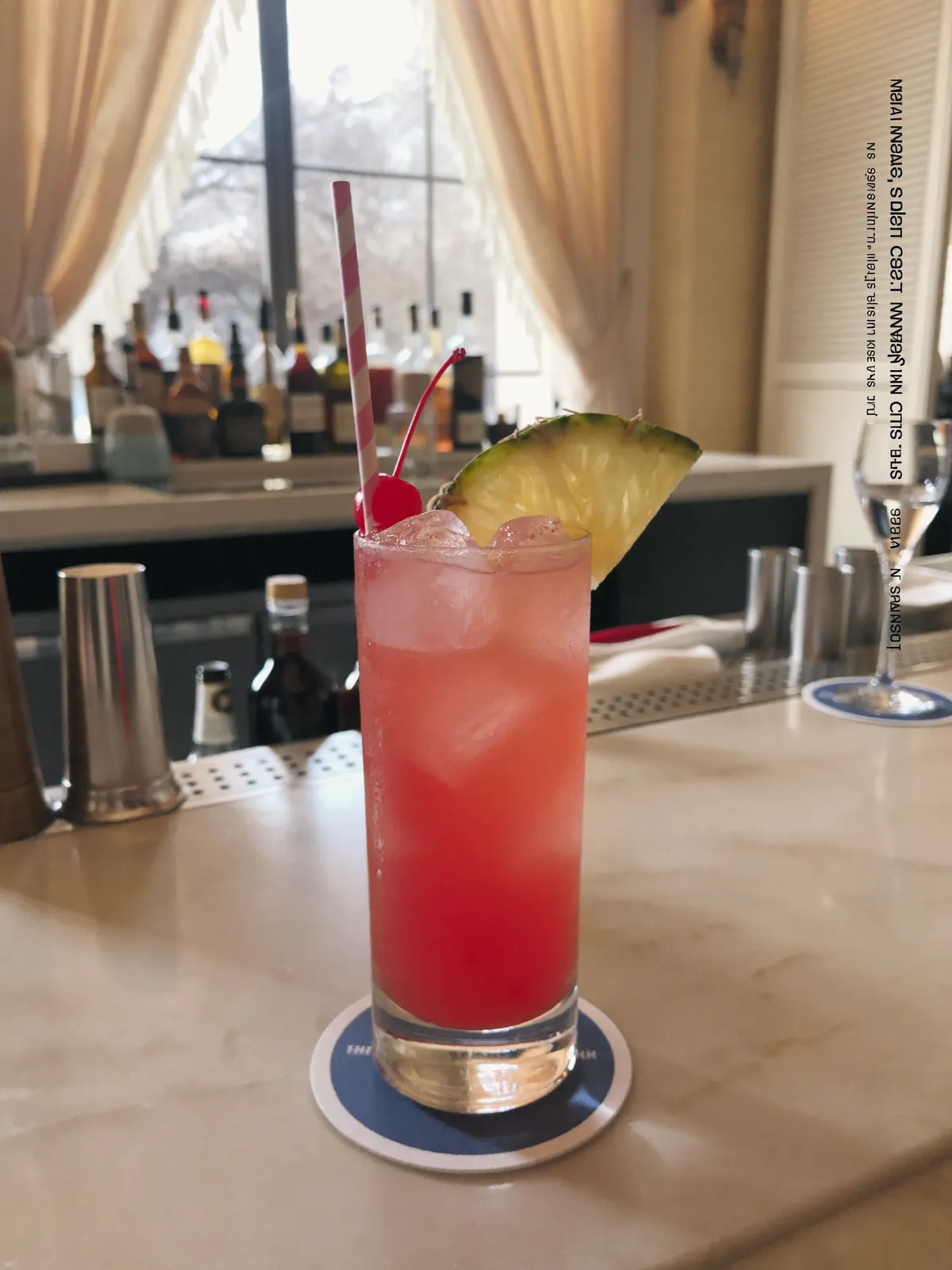 Singapore Sling, servi dans son verre